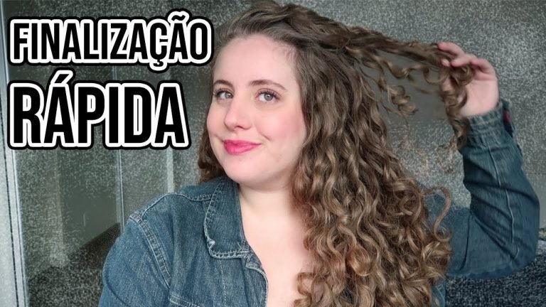 Leia mais sobre o artigo FINALIZAÇÃO RÁPIDA E FÁCIL PRO INVERNO – CABELO ONDULADO / CACHEADO ❄️❤️